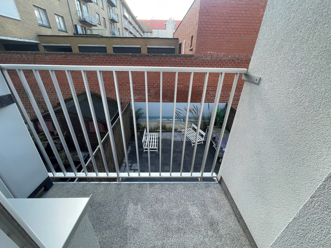 Property grounds, Coastal Retreat in Nieuwpoort-bad, West-Vlaanderen