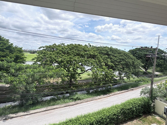 View from property, NJ INTHAI HOTEL, Khlong Luang