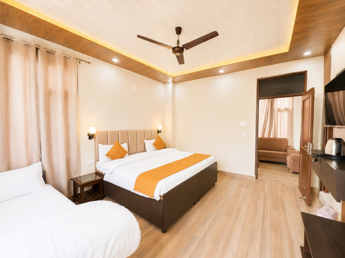Room 2, Hotel Sarovar Mcleodganj At Bhagsu Chowk, Kangra
