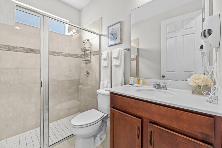 Bathroom 5, Solara Resort 5BR Home With Flowrider Access, Osceola