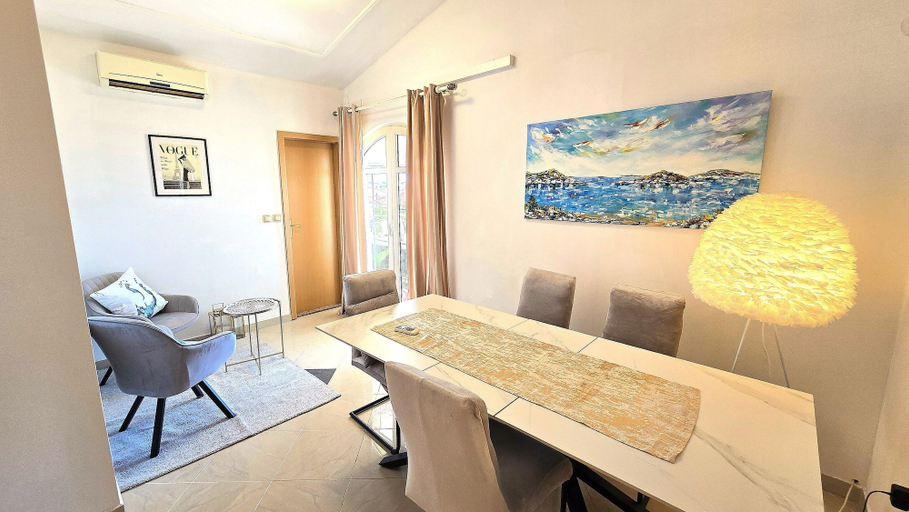 Others 4, Avalena Penthouse, Zadar