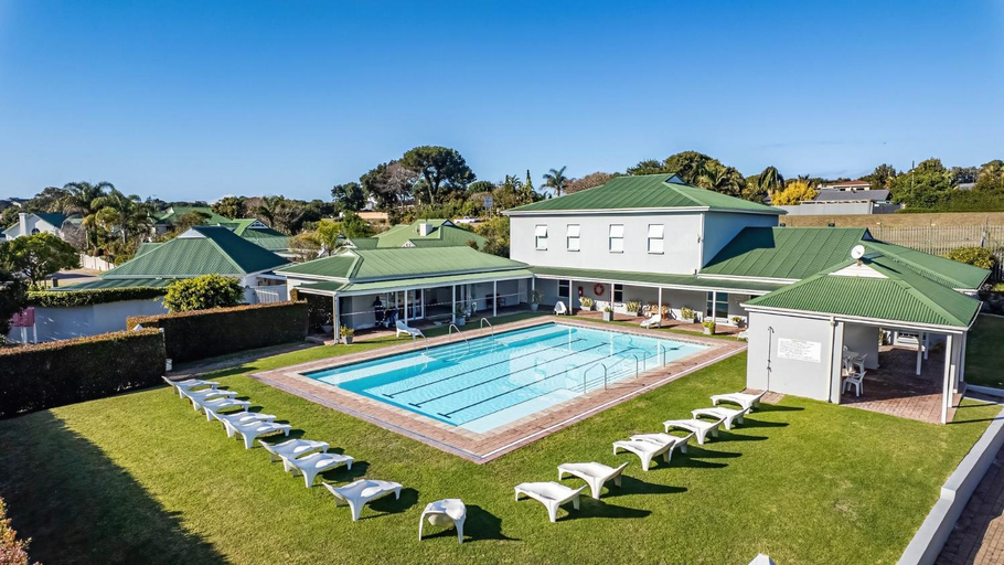 Sport & Beauty 2, Riverclub Villas, Eden