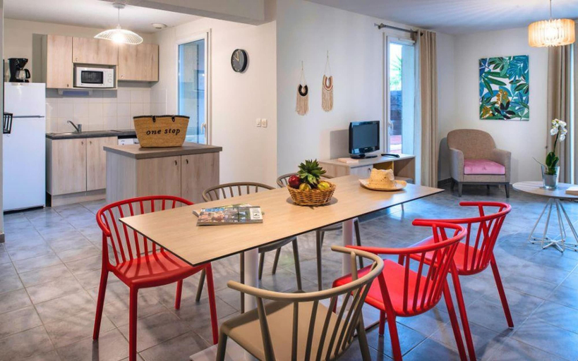 Dining 5, Spacious Six-guest Fabregues Retreat, Hérault