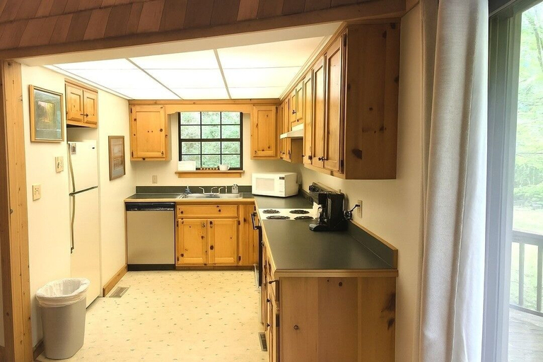 Private kitchen 3, Smoky Mountain Memories 2 Bedroom Cabin, Sevier
