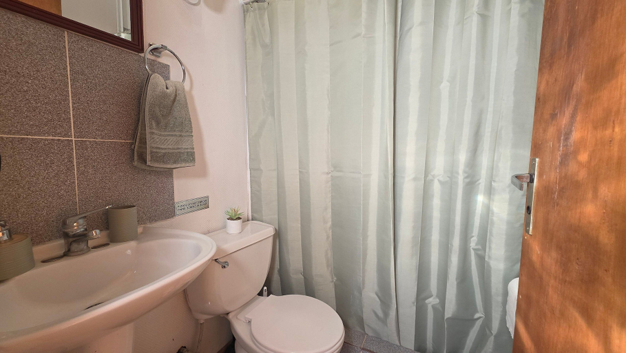 Bathroom, Oceana Suites Bosques de Montemar, Valparaíso