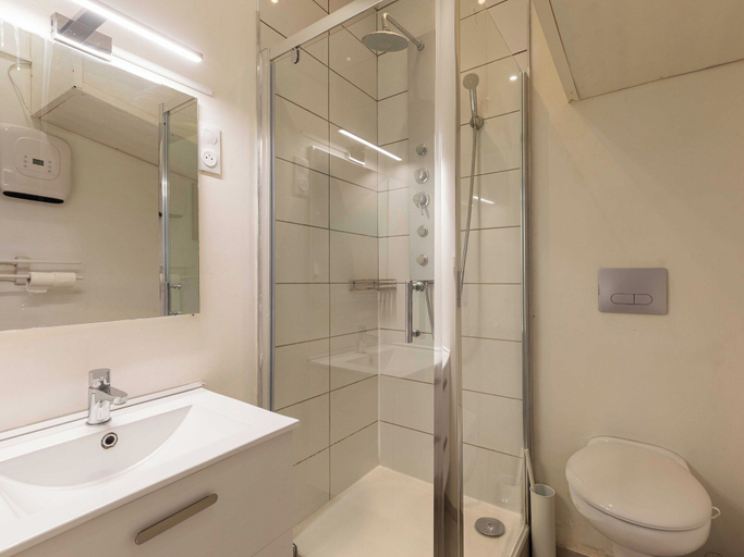 Bathroom 2, Cozy Appartement 1br/2p - Vieux Lyon, Rhône