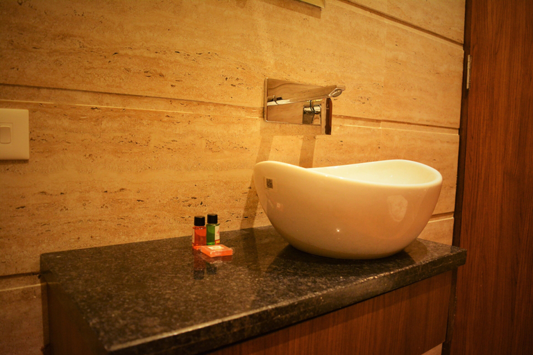 Bathroom 5, Hotel Regal, Amritsar