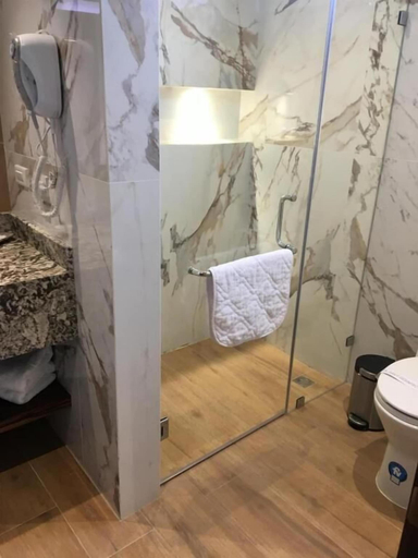 Bathroom 4, HOTEL AJAVI, Ibarra
