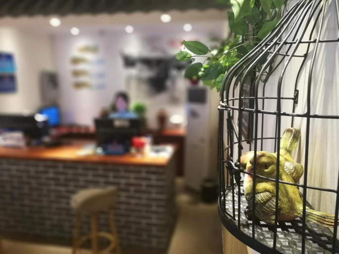 Food & Drinks 5, Happy Dragon Alley Hotel-Forbidden City, Beijing