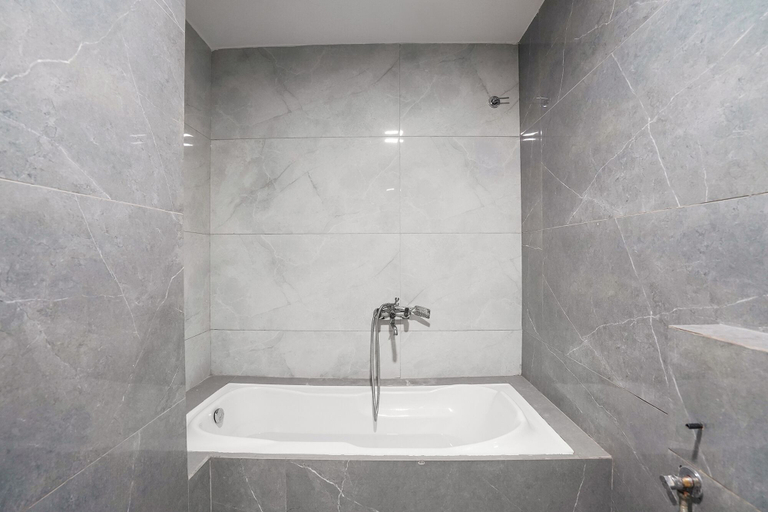 Bathroom 4, Fabhotel Sawariya, Ahmadabad