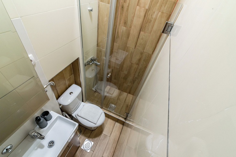 Bathroom 2, City Heart Apartment, Belgrade
