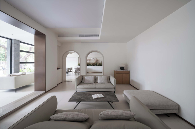 Lobby sitting area 4, Silver Beach Puyue Designer Homestay, Beihai