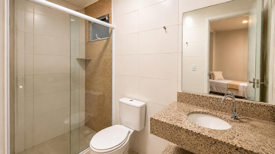 Bathroom 3, Van Gogh by OlaMar Bombinhas, Bombinhas