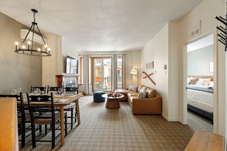 Living area 3, Le Deslauriers by RVMT, Les Laurentides
