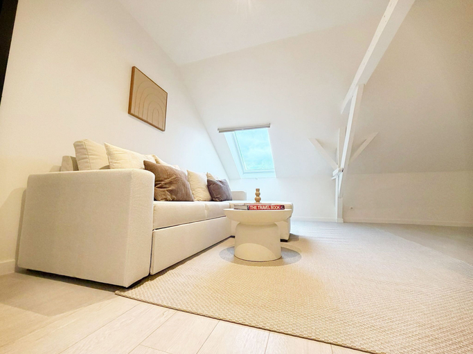 Room 2, 2 Private Rooms in Ghent Center, Oost-Vlaanderen