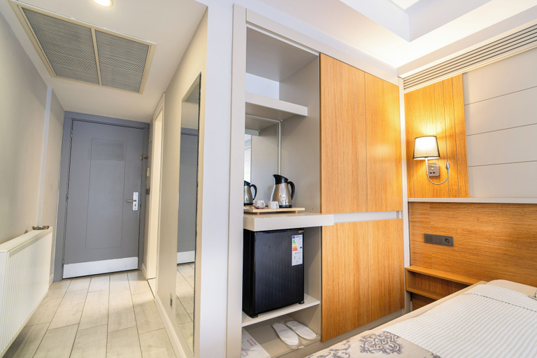 Bedroom 3, May Park Hotel, Konak