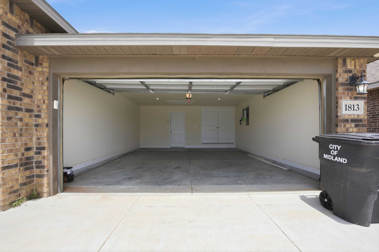 Exterior detail, Corporate Housing - Midland TX - ACOMM, Midland