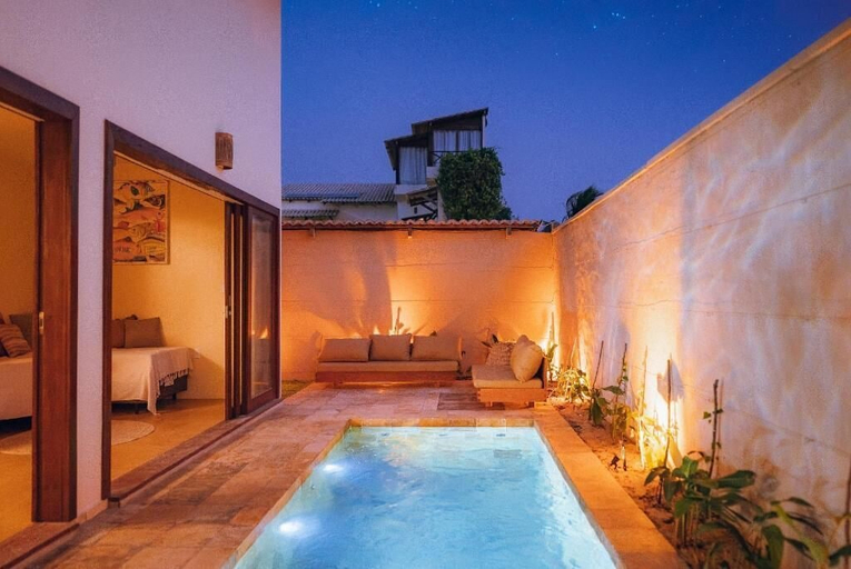 Pool 3, Vila Harmonia, Cruz