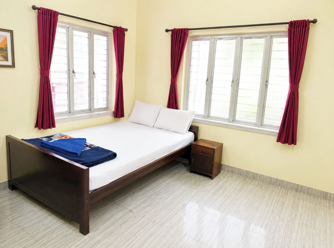 Room 2, Hotel Puja Kolkata, South 24 Parganas
