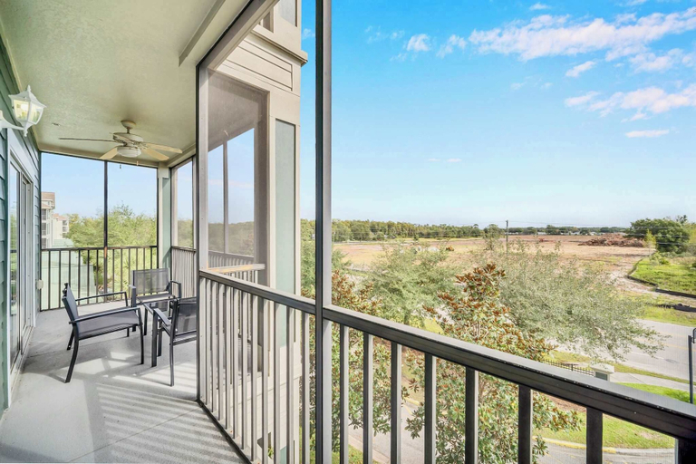 Interior 2, Upstay Pet Friendly Condo 6 Minutes From Disney, Orange