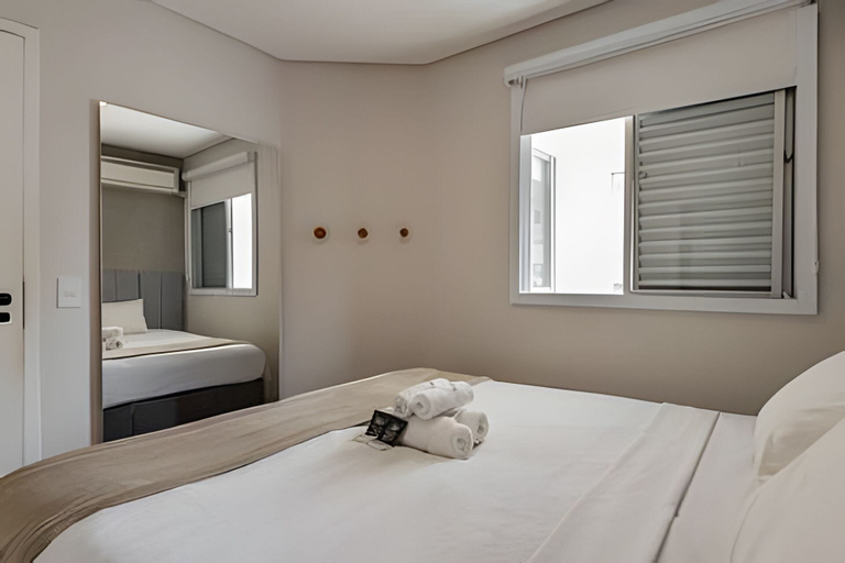 Room 2, Coberturinha Massa, São Paulo