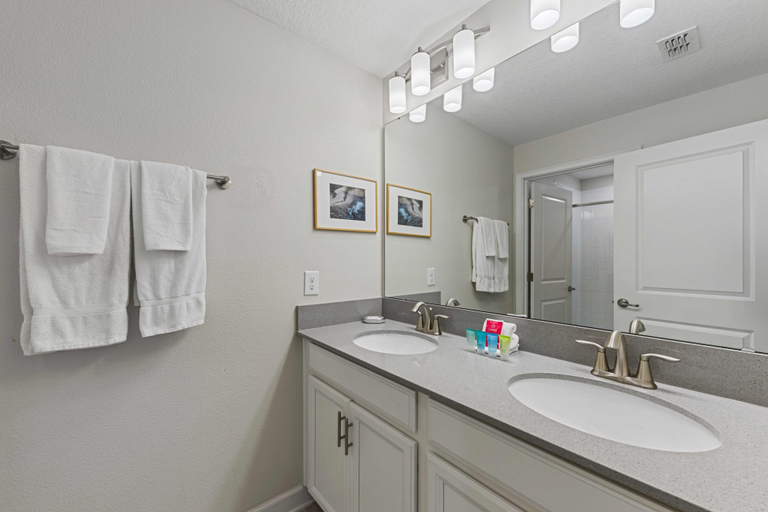 Bathroom 4, 8990 Stinger Drive, Osceola