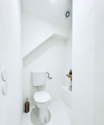 Bathroom 4, Spacious 5BR Apartment Near Liesing, Wien