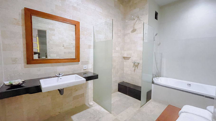 Bathroom 3, Bukit Daun Hotel dan Resort, Kediri