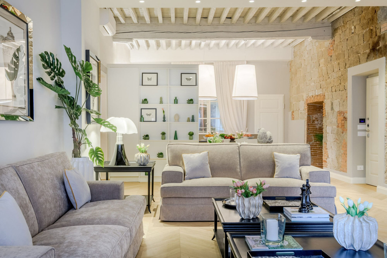 Room 5, The Gilded Residence, Lucca