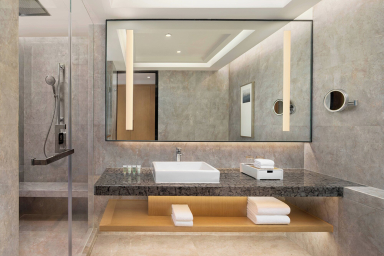 Bathroom 3, Courtyard by Marriott Hangzhou West, Hangzhou