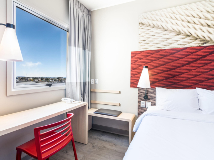 Bedroom 3, ibis Calama, El Loa