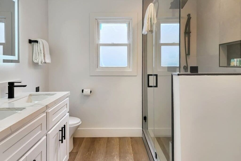 Bathroom 4, Beach House Inn, Santa Barbara