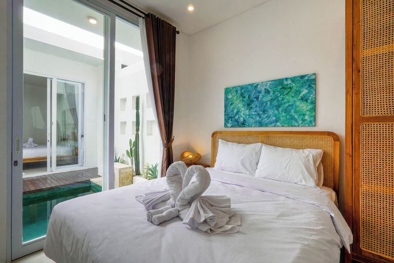 Room 4, Family 2 Bedroom Villa by Seminyak - B13, Denpasar