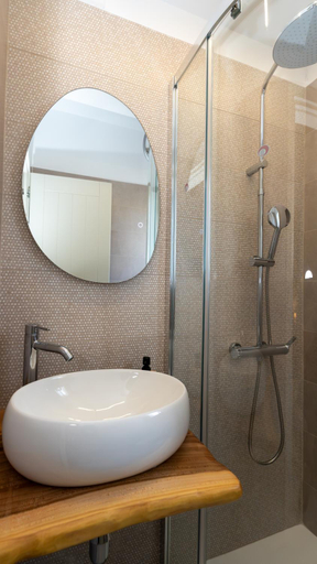 Bathroom 2, Fereniki Lemnos Suites, North Aegean