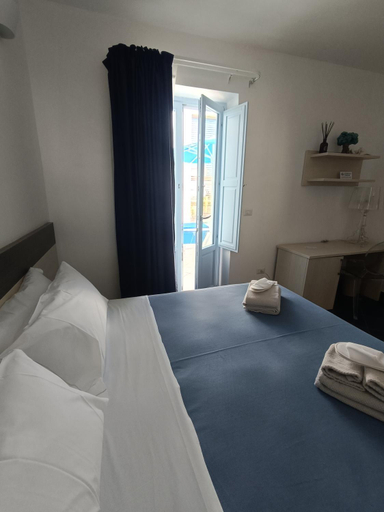 Bedroom 3, TUAREG Hotel, Taranto