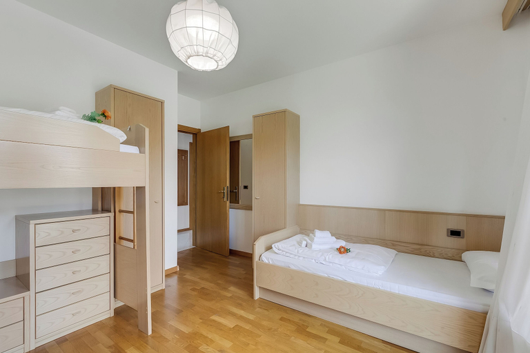Room 2, The Olive Tree Garden With Mountain View, Trento