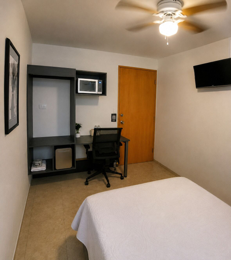 Room 4, Barrio Inn Morelos, Monterrey