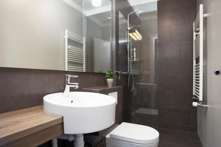 Bathroom, Mid-Century Modern Styled Apartment, Reykjavík