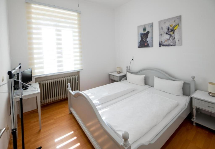 Bedroom 4, Hotel & Restaurant Tanne, Lörrach