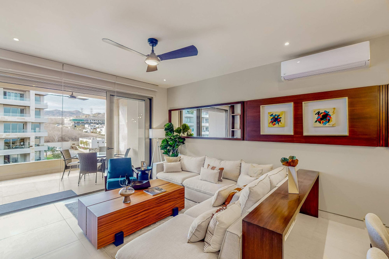 Living area 4, Stunning 3 BR - Pool - Awesome Amenities, La Paz