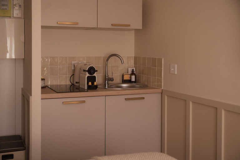 Shared kitchen 3, Apparts RennesBnB Duhamel, Ille-et-Vilaine