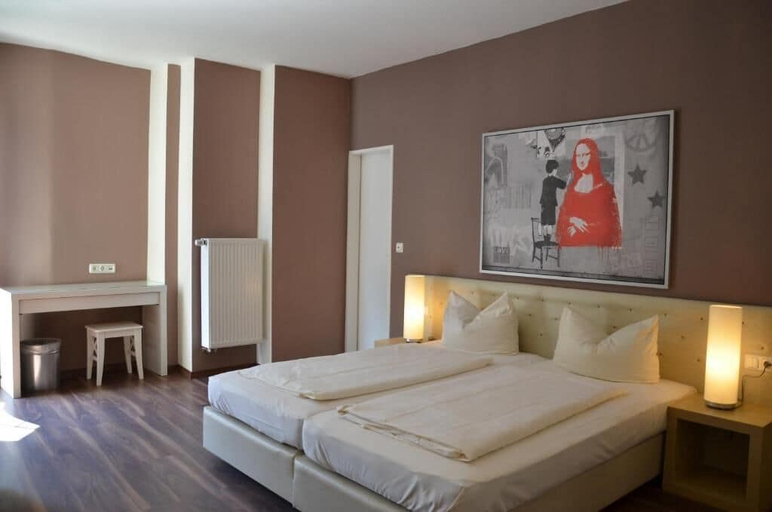 Room 3, Hotel Rheinstein, Rheingau-Taunus-Kreis