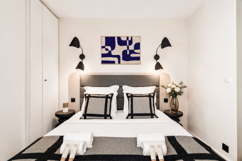 Room 3, 1522 Niel, Paris