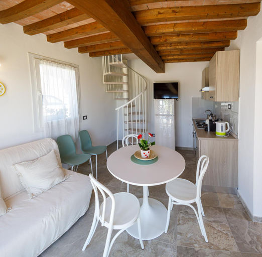 Others 4, Borgo Felice, Pistoia