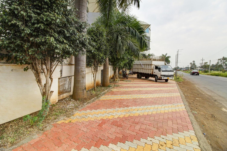 Others 5, Hotel O New Pride, Sangli