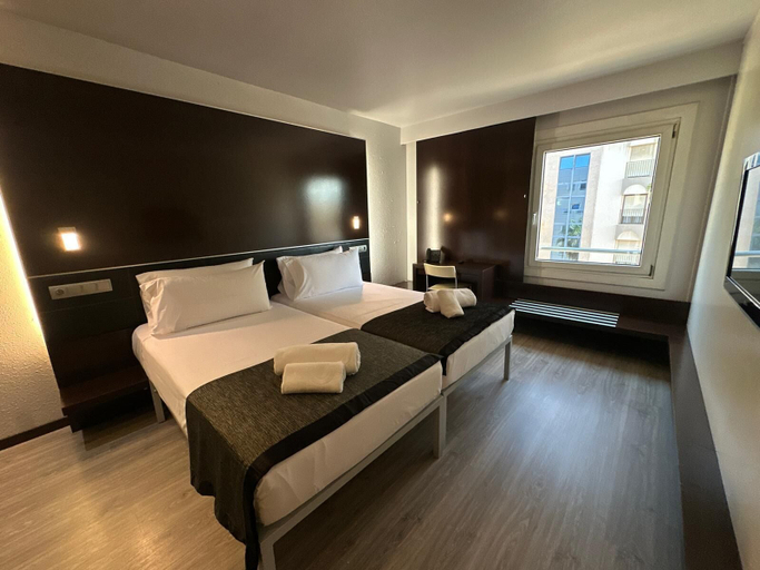 Room 1, Puerta de Africa, Ceuta