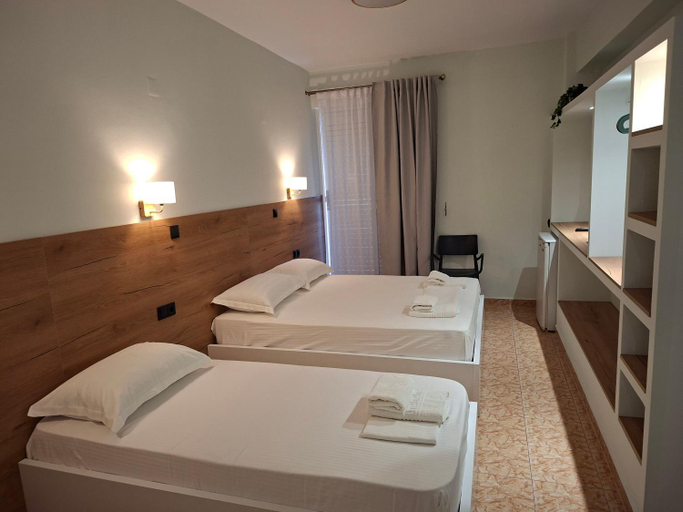 Bedroom 2, Areti Rooms Hotel, Vlorës