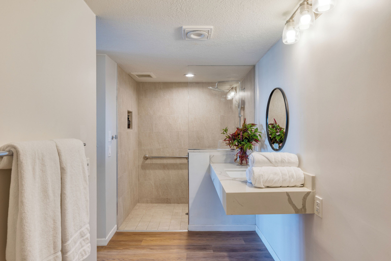 Bathroom 4, The Mara Laguna Beach an AvantStay Hotel, Orange