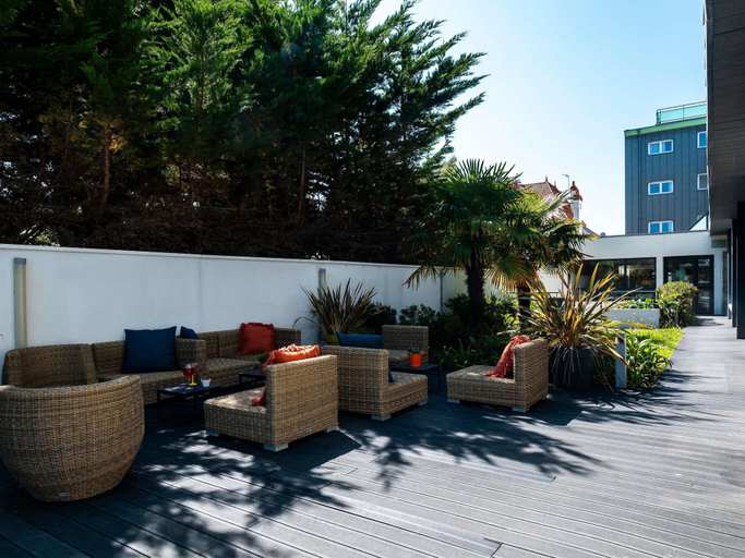 Exterior & Views 2, ibis Styles Quiberon Centre, Morbihan