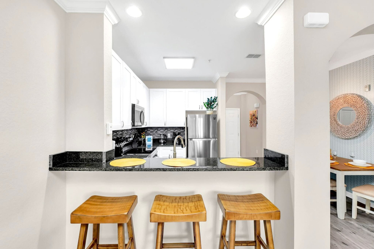 Interior 2, Upstay Condo With Pool Near Disney & Pet Friendly, Orange